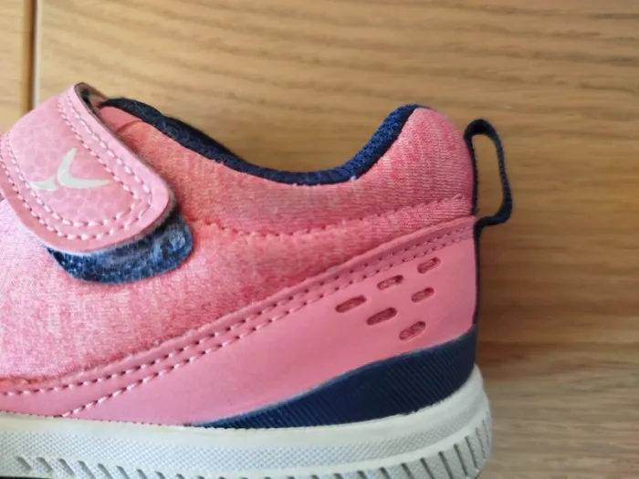 Baskets taille 26 - photo numéro 4