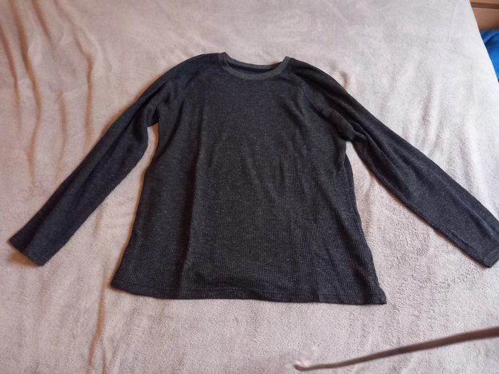 Pull Gris Noir Taille 12 ans