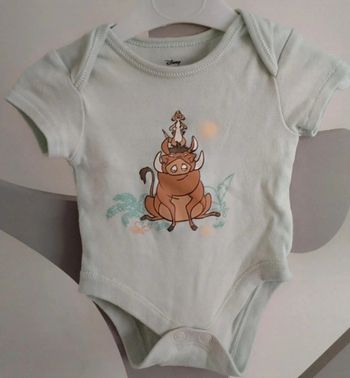 Body manches courtes vert The lion king Disney Primark taille 1 mois