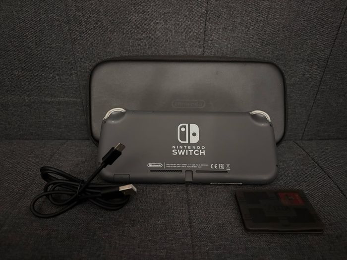 Console Nintendo Switch Lite + Pochette de transport - photo numéro 2
