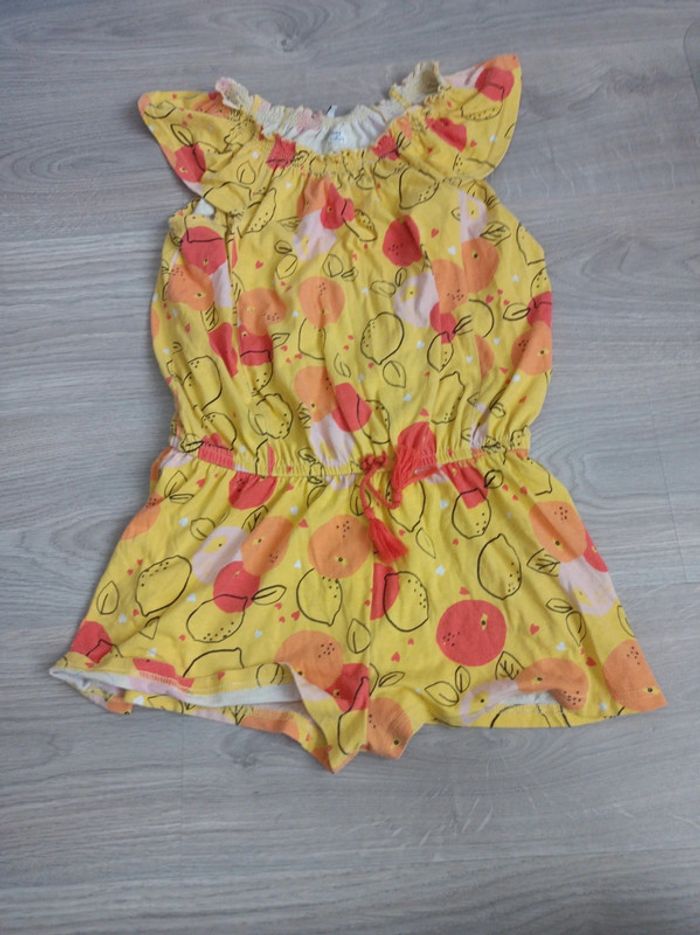 Combinaison été fille taille 12 ans en excellent état