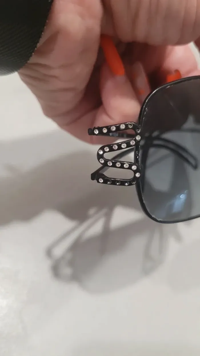 Lunettes de soleil - photo numéro 5