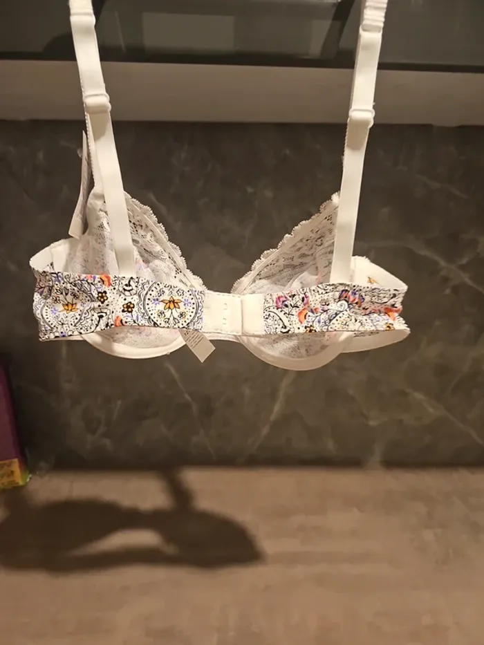 Soutien gorge 85B - photo numéro 6