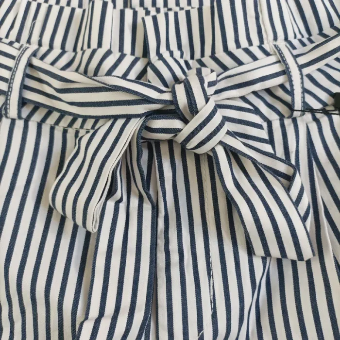 Short Vero Moda taille 38 - photo numéro 2