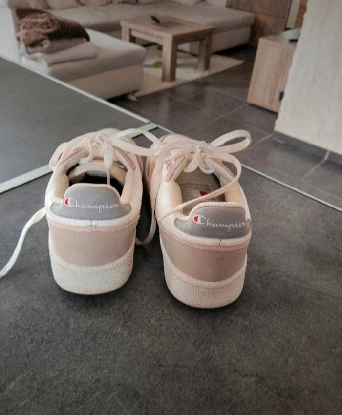 Baskets chaussures Champion
Taille 37 - photo numéro 3