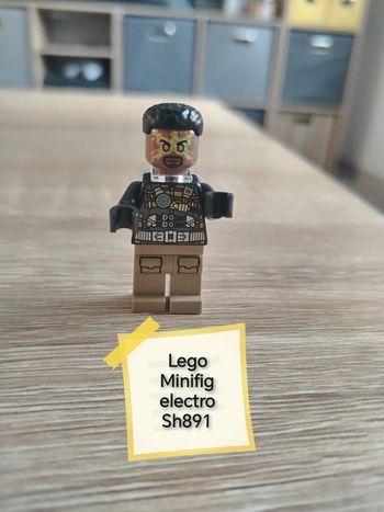 Lego minifig electro sh891