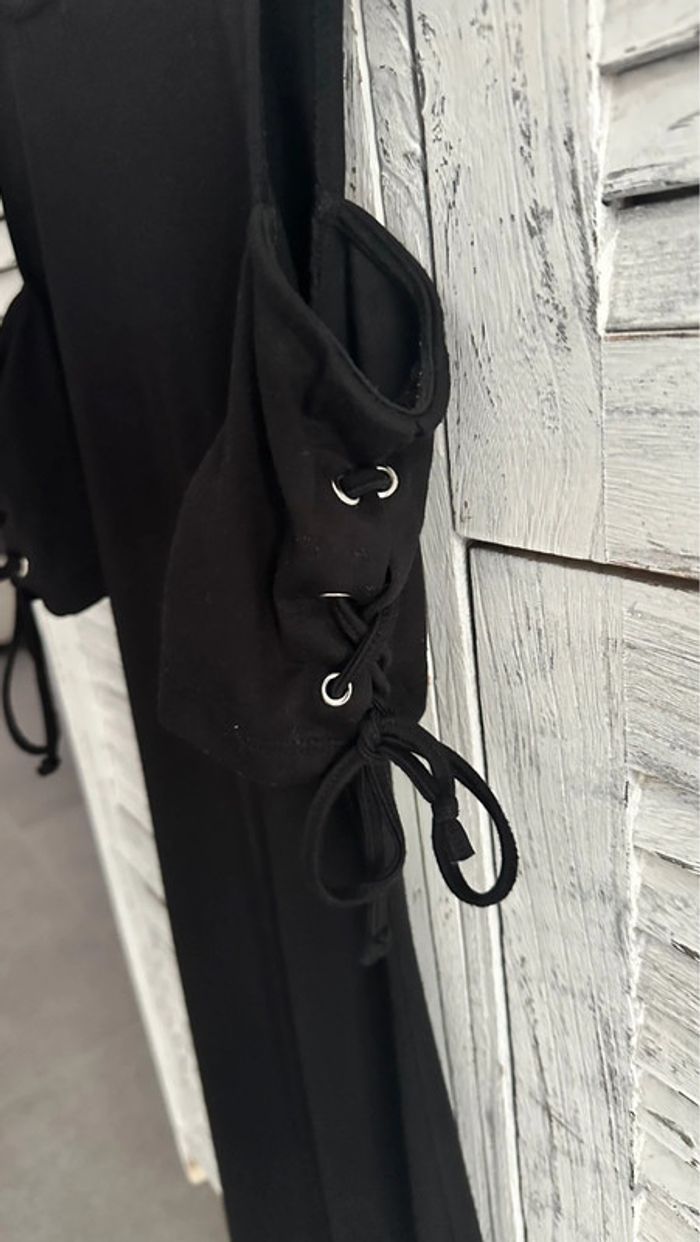 Robe noire - photo numéro 3