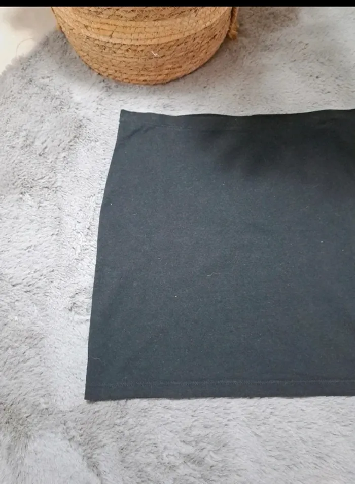 Mini jupe basic noire - photo numéro 2
