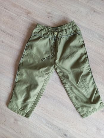 Pantalon kaki satin TCF 23 mois ouvrables par les jambes