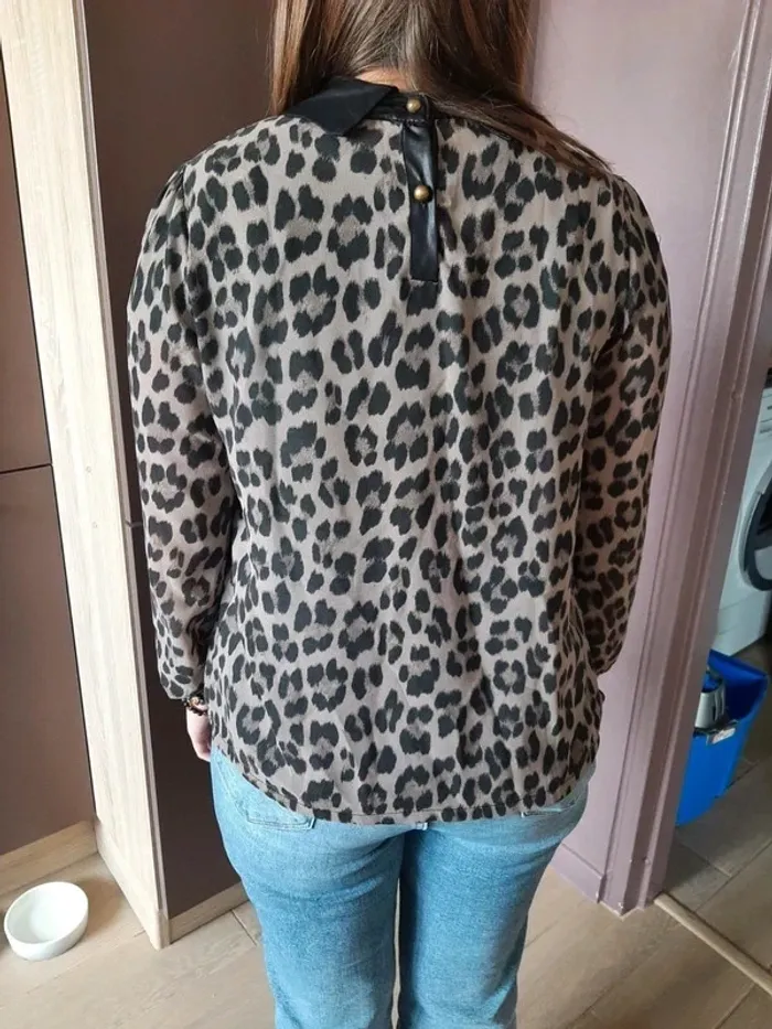 Blouse légère femme 36/38 col noir léopard comme neuve - photo numéro 10