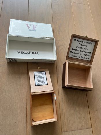 Lot de 3 boîtes de cigares vides