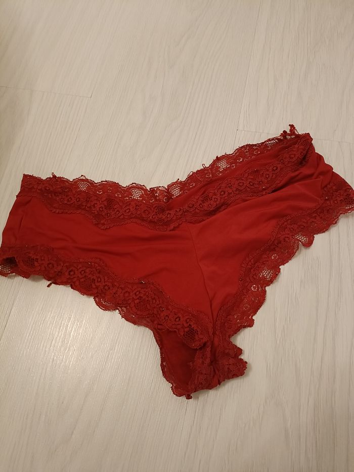 Culotte rouge d'occasion - photo numéro 2