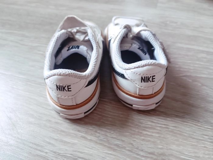 Basket Nike 22 - photo numéro 4