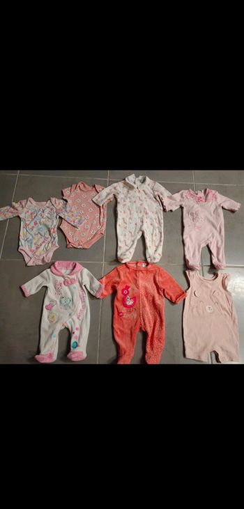 Lot de vêtements fille de la naissance au 3 mois