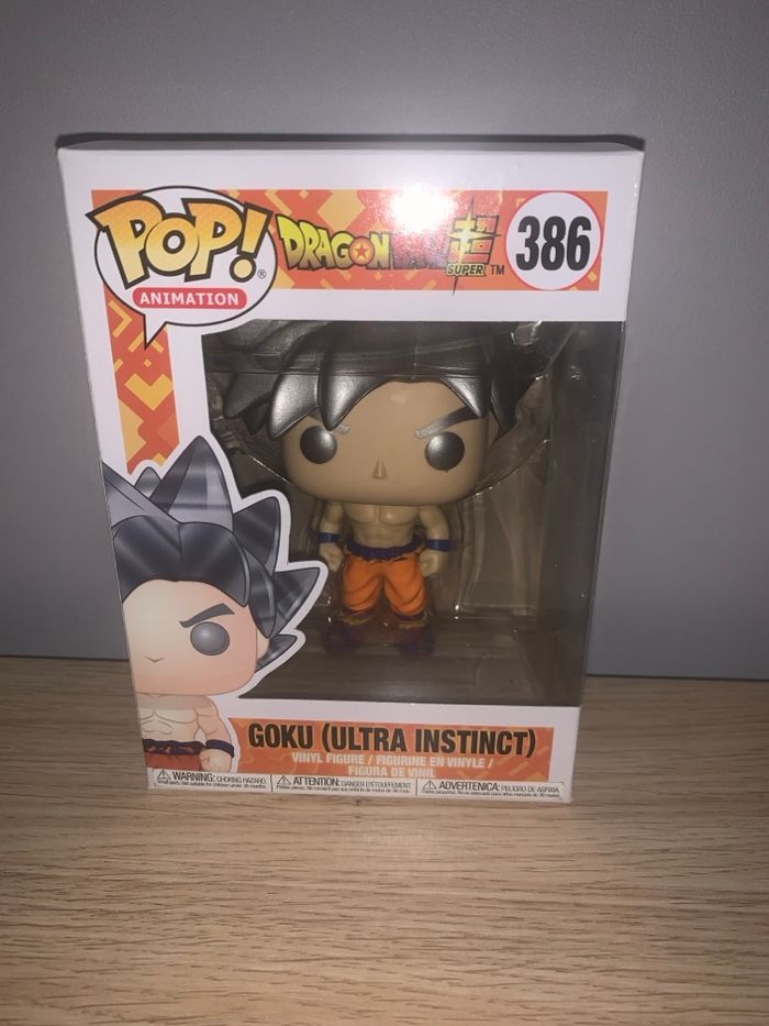 Funko pop goku ( ultra instinct) 386