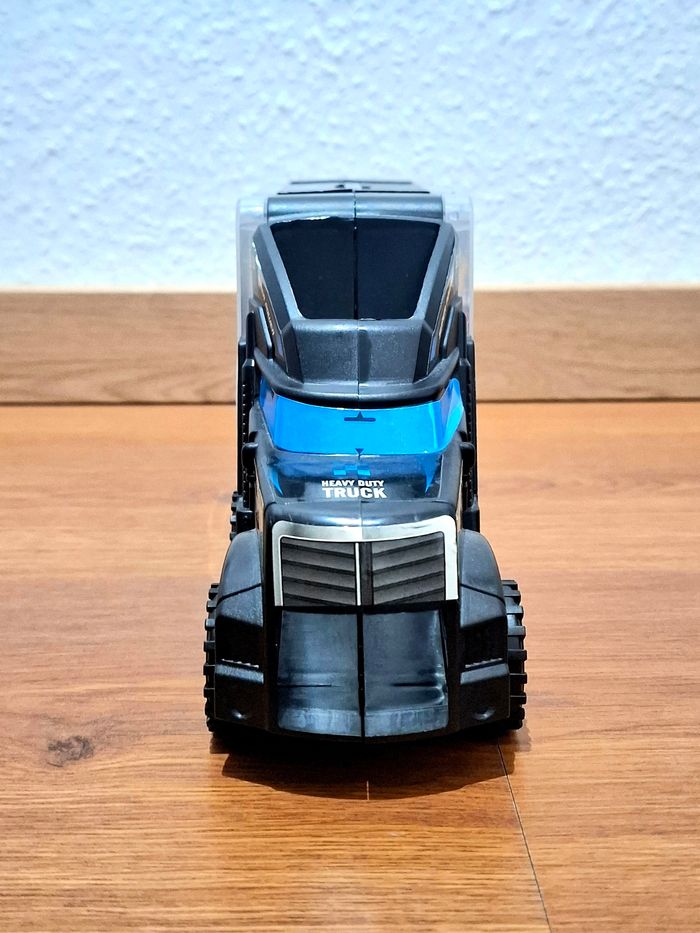 Camion transporteur + 2 voitures de course + propulseur - photo numéro 4