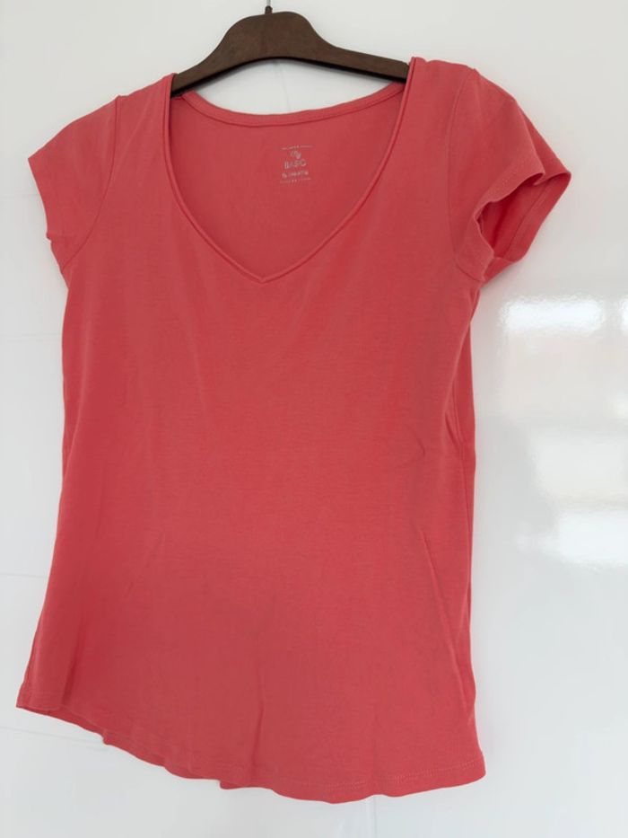 Tee-shirt Camaïeu corail en M