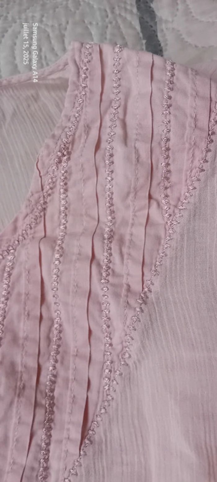 Blouse longue légère col V avec broderies aspect plissé rose femme 48/50 h&m BB - photo numéro 11