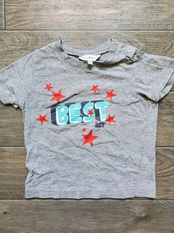 T-shirt taille 18 mois très bon état