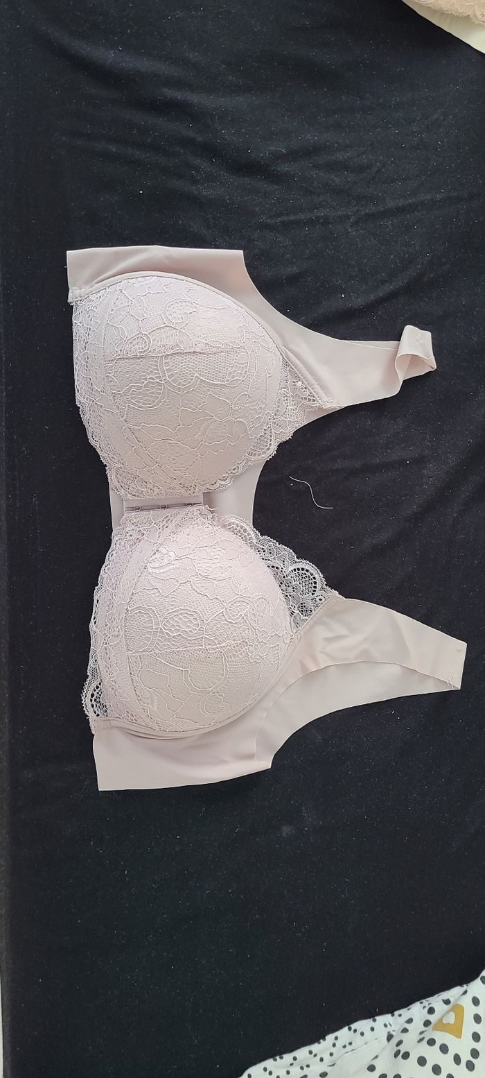 Brassière /soutien gorge femme - photo numéro 3