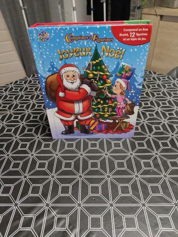 Livre et figurines Noël