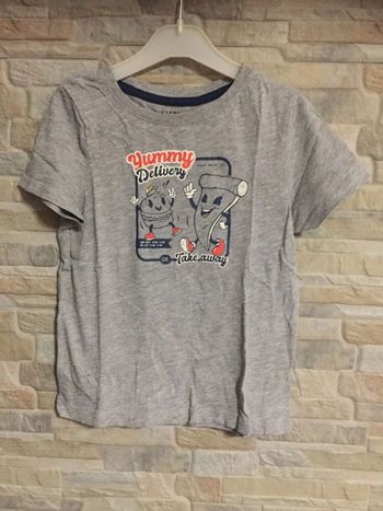 T-Shirt gris Kiabi 5A