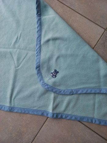 Couverture bébé bleue
