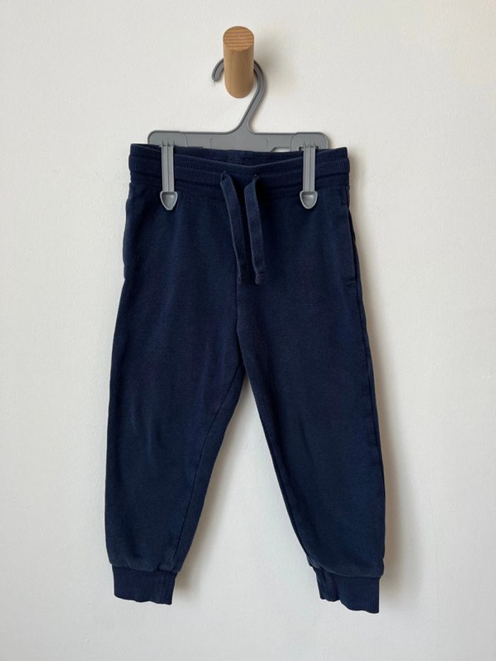 Jogpant bleu marine - H&M 98cm (3ans) - photo numéro 2