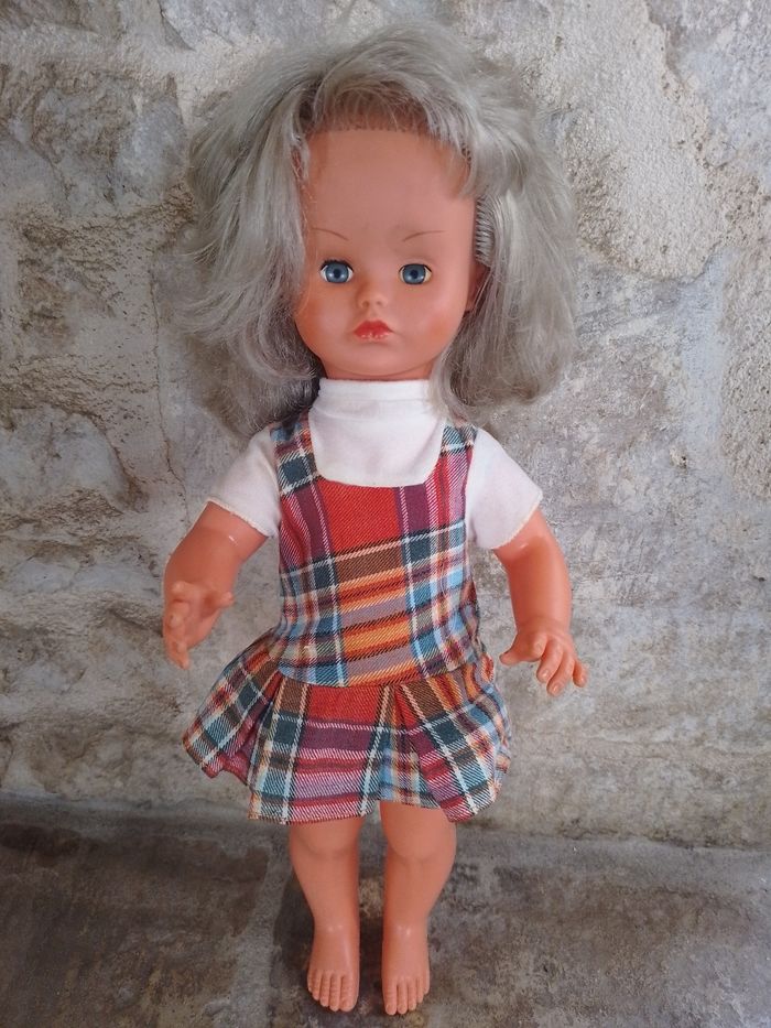 Poupée Vintage