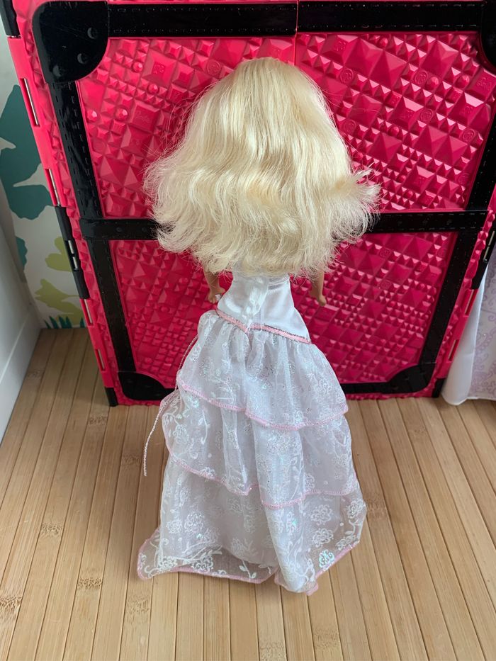 Poupee barbie vintage mariée - photo numéro 2