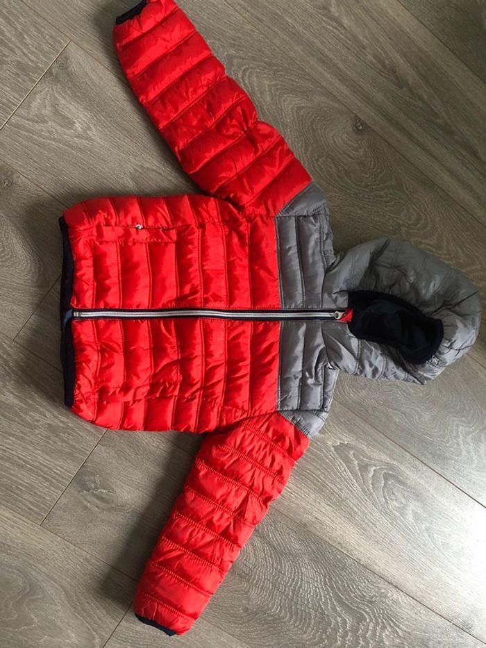 Manteau Anorak Doudoune parka de la marque Mango MNG taille 5/6 ans