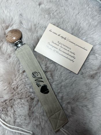 Attache tétine personnalisée