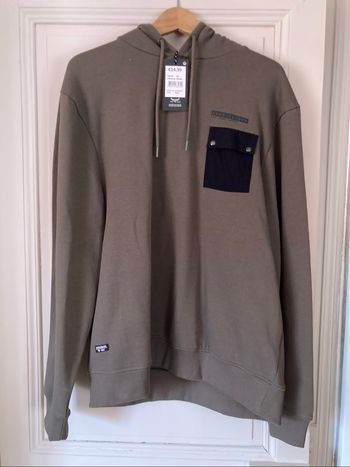 Pull homme  ( XL )