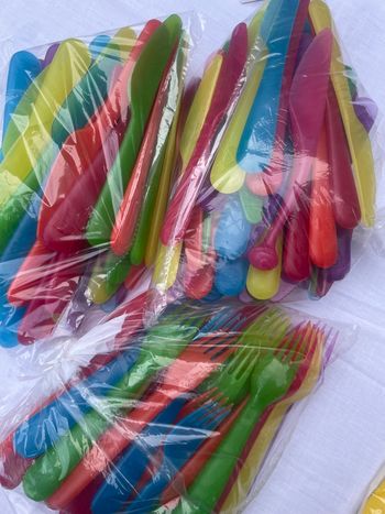 Lot couverts en plastique IKEA 