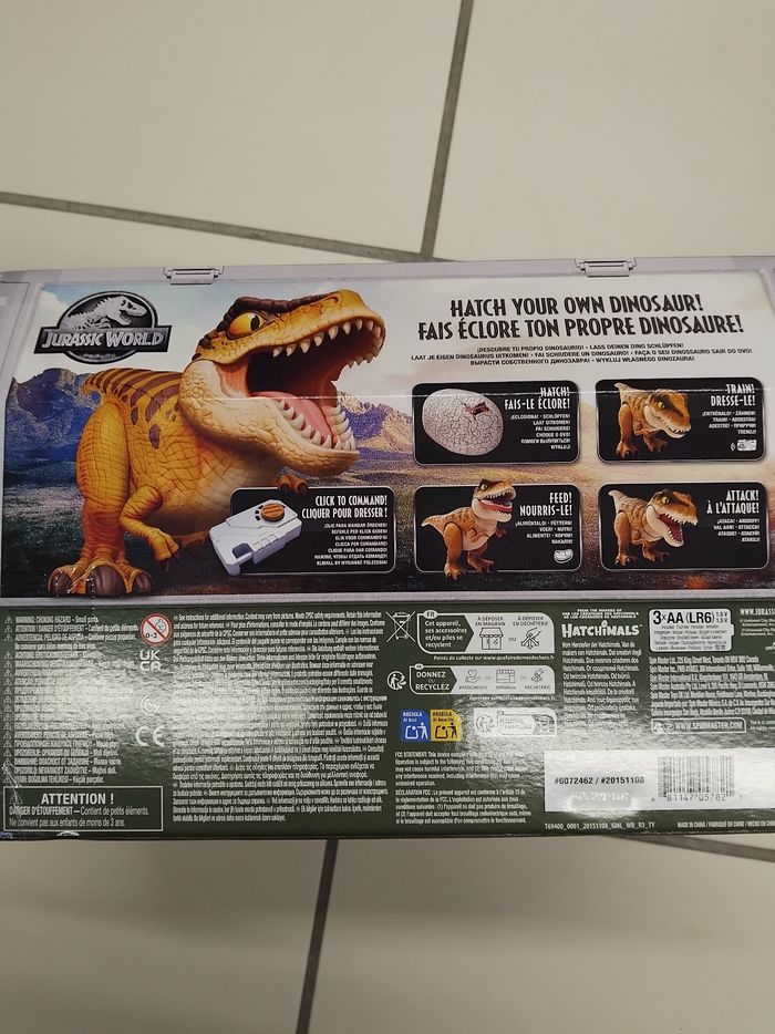 Primal hatch dino jurassic worl - photo numéro 3