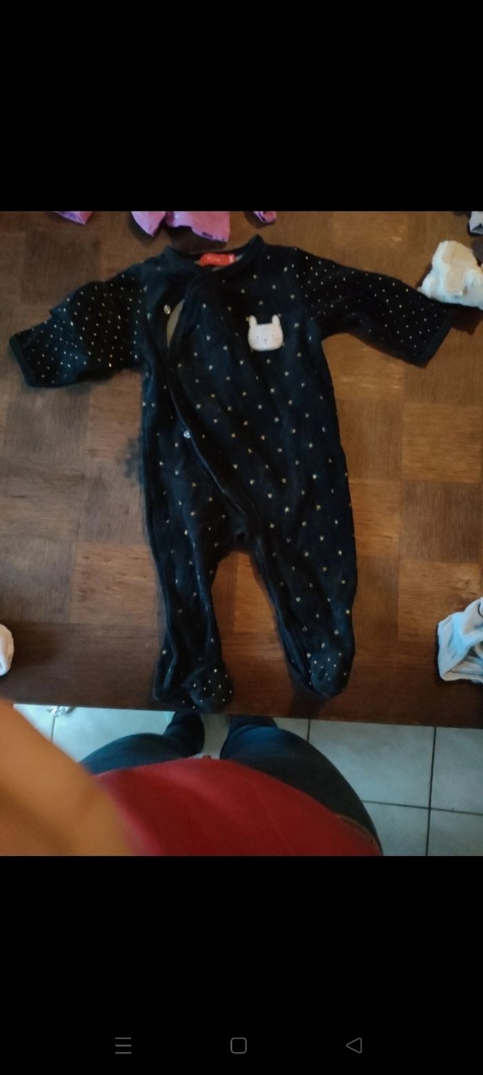 Pyjamas 9/12 mois
