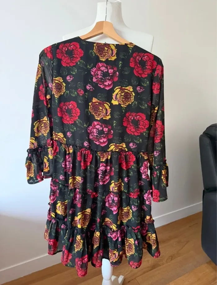 Jolie robe fleur S/36 - photo numéro 4