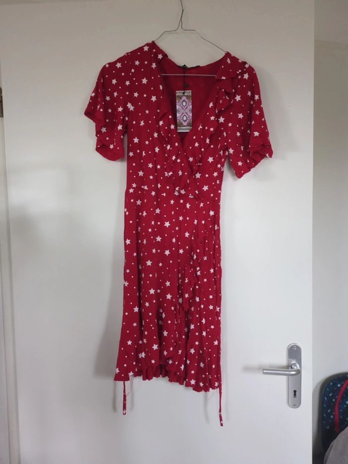 Robe rouge neuve jamais portée