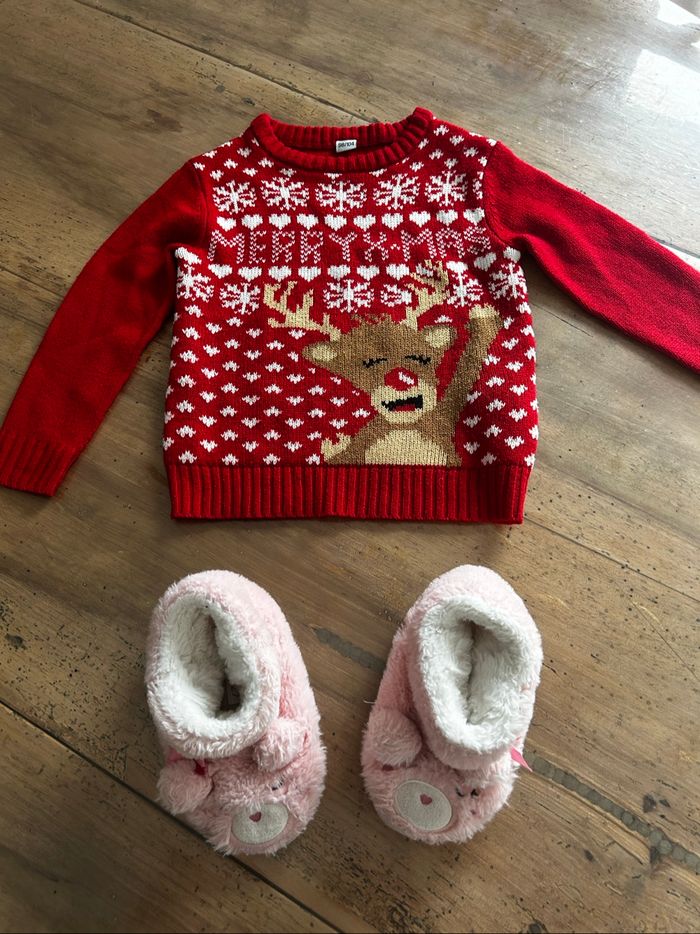 Pull de Noël et chaussons