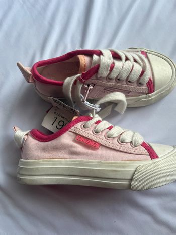 Chaussure fille taille25 neuve Okaïdi rose