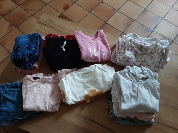 Lot de vêtements fille