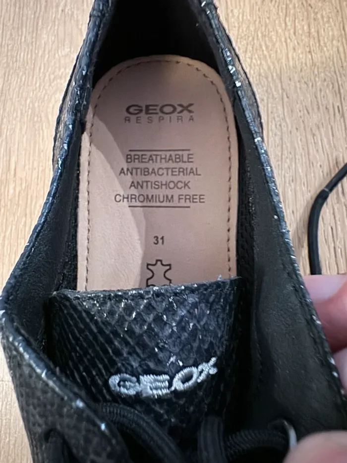 Chaussures enfants Geox J. Casey noir neuve taille 31 - photo numéro 4