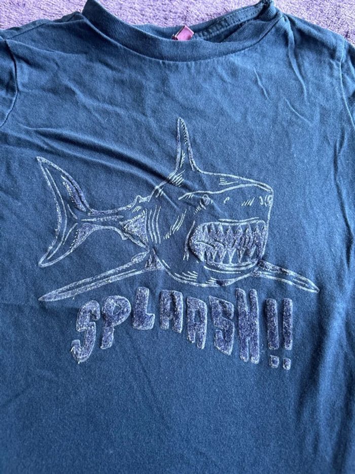 T-shirt manches courtes garcon en coton bleu marine thème requins Sergent major taille 4 ans - photo numéro 2