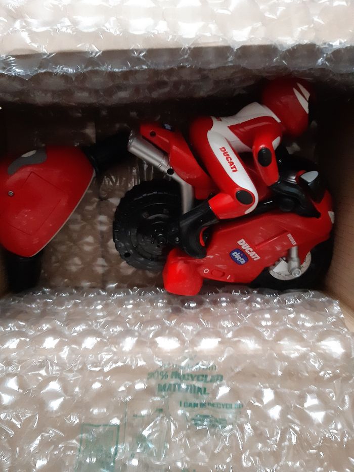 Moto Ducatti - photo numéro 2