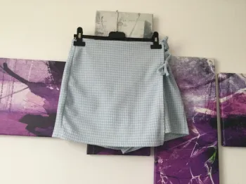 Jupe portefeuille short taille 16 ans