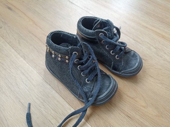 3 paires de chaussures enfant - photo numéro 7