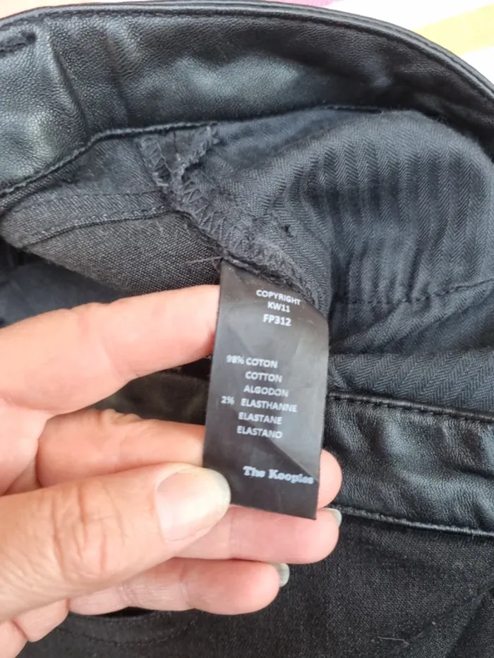 Jean noir Slim  the kooples taille 38 - photo numéro 7