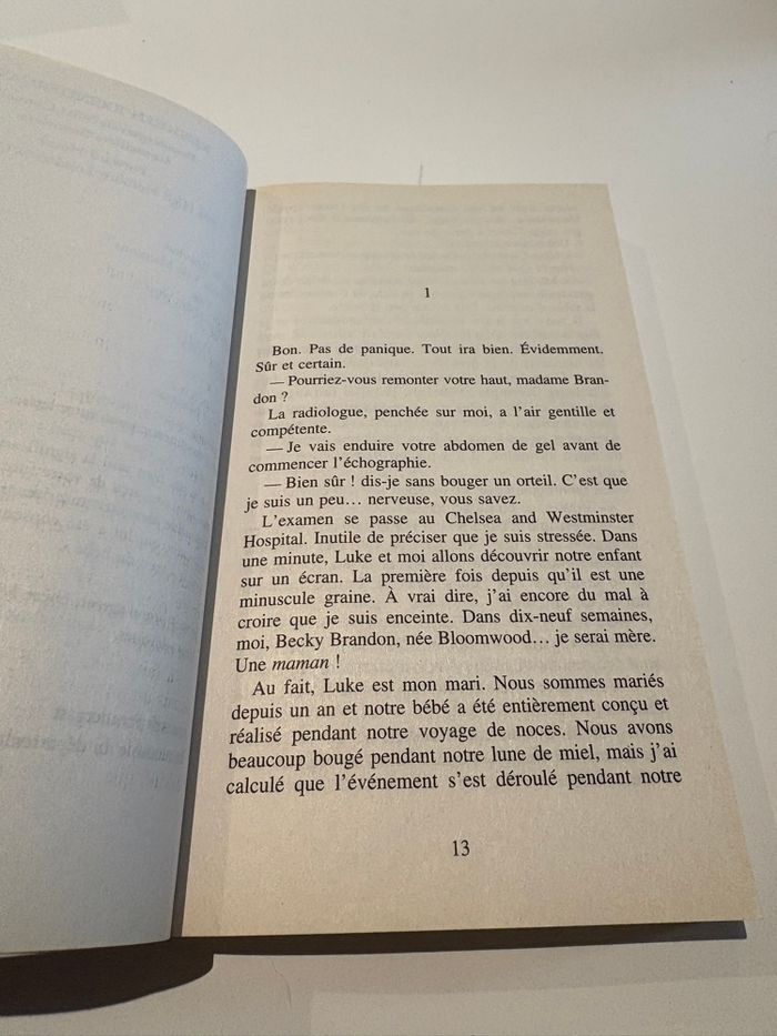 Livre « l’accro du shopping attend un bébé » de Sophie Kinsella édition Pocket - photo numéro 2
