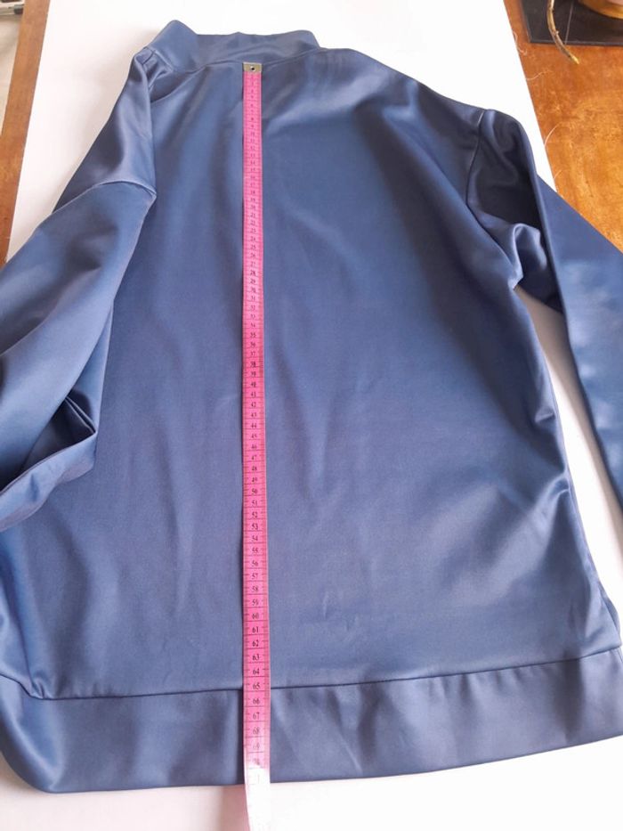 Sweat uni neuf avec zip léger - photo numéro 7