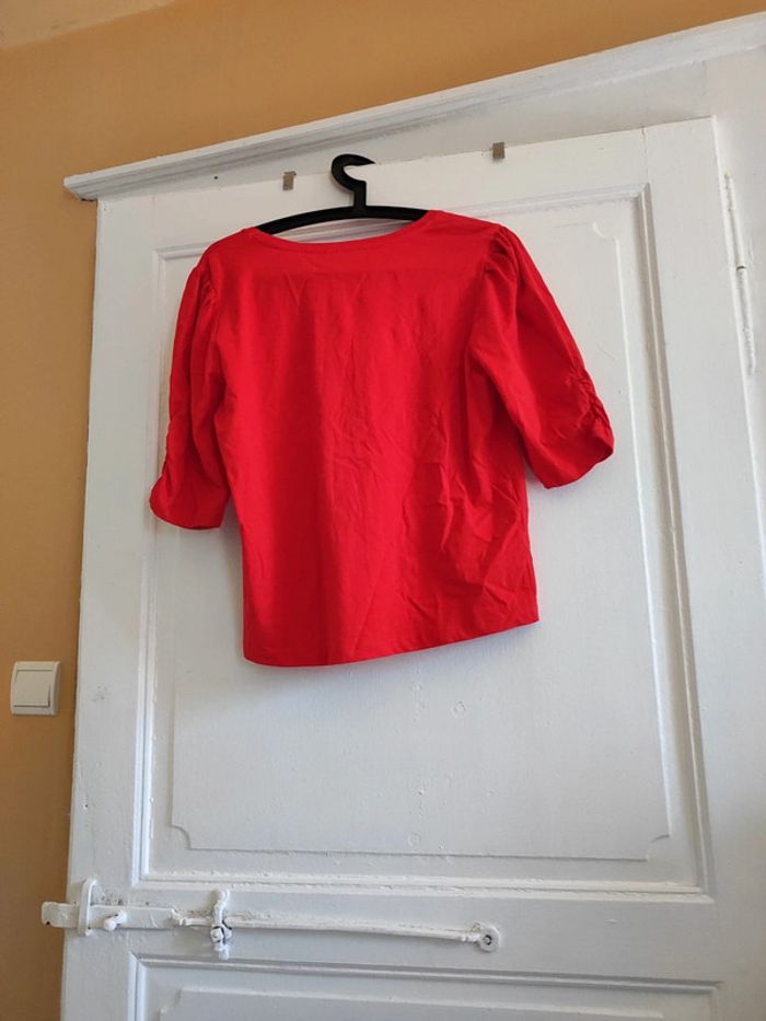 Petit haut rouge - photo numéro 5